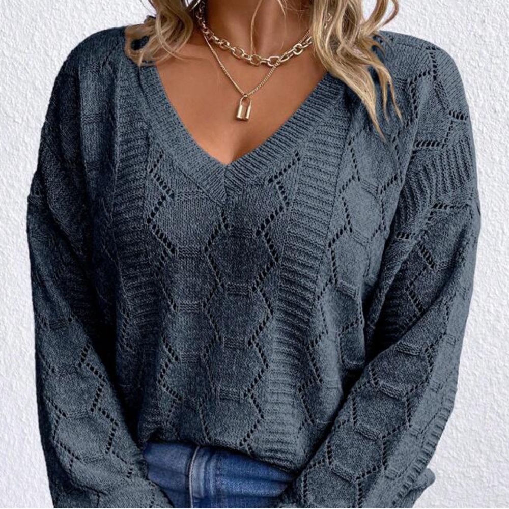 Women’s Blue Soft Knit V-Neck Long Sleeve Sweater
